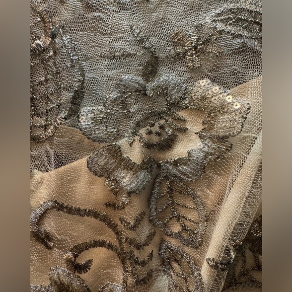 Adrianna Papell Women's Bell Sleeve Rosie Embroidered Sheath Dress NWT - Picture 5 of 8